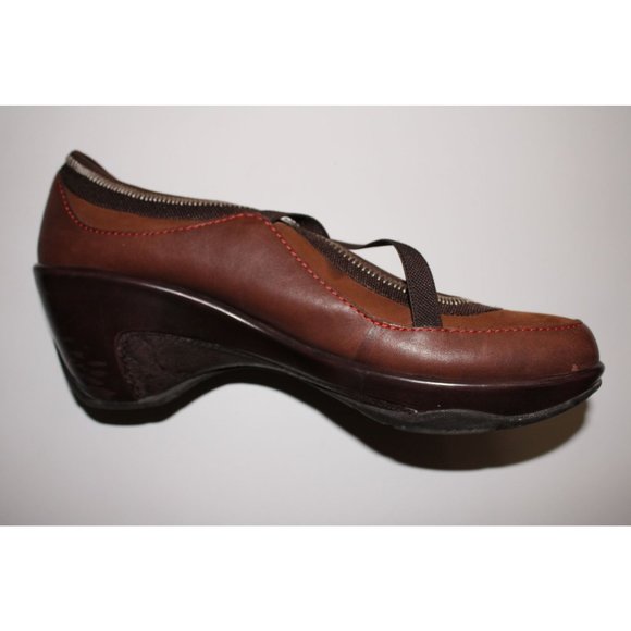 J -14 adventure on comfort slip on clog brown size 11 womens - Picture 4 of 13